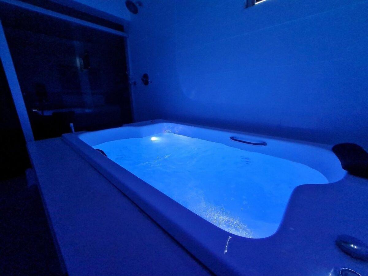 Jacuzzi Privativa No Coracao Da Pampulha Apartment Belo Horizonte Luaran gambar